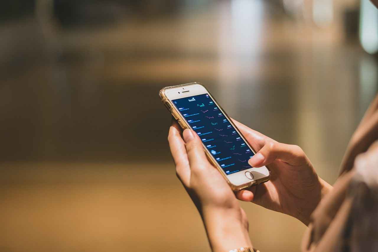 Altın Kolye Fiyatları Nasıl Değişiyor? 2025 Trendleri 5 Online Alışverişte Altın Kolyeler