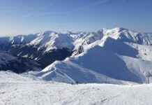 Burma Bilezik Fiyatları: Altın Takıda Lüksün Adı Burma Bilezik Fiyatları: Altın Takıda Lüksün Adı