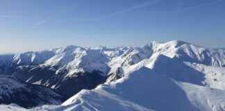 Burma Bilezik Fiyatları: Altın Takıda Lüksün Adı Burma Bilezik Fiyatları: Altın Takıda Lüksün Adı